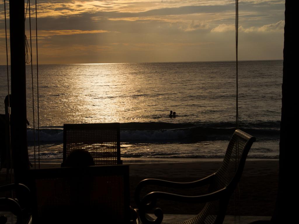 Горящие туры в отель Thejan Beach Cabanas Индурува Шри-Ланка