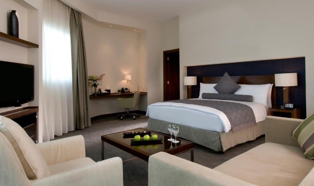 Grand Millenium Al Wahda Hotel Zjednoczone Emiraty Arabskie ceny