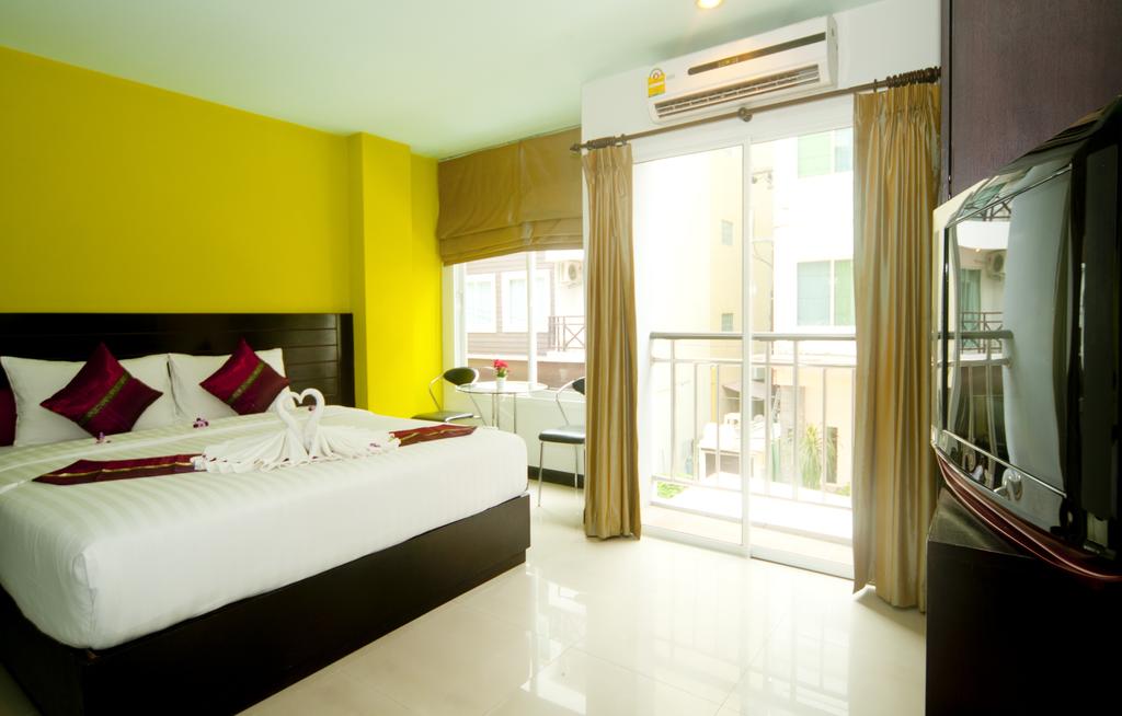 Відпочинок в готелі Pj Patong Resortel