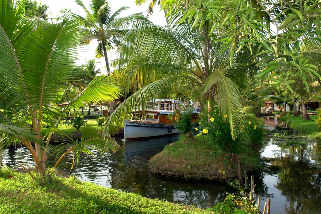 Kumarakom Coconut Lagoon ceny