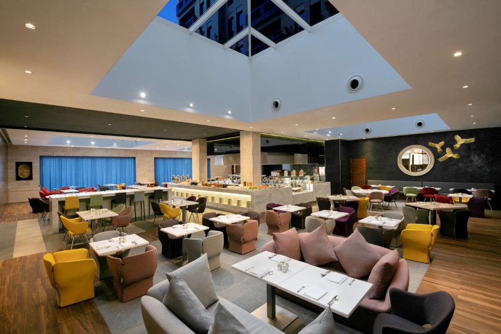 Туры в отель Hyatt Place Dubai Wasl District