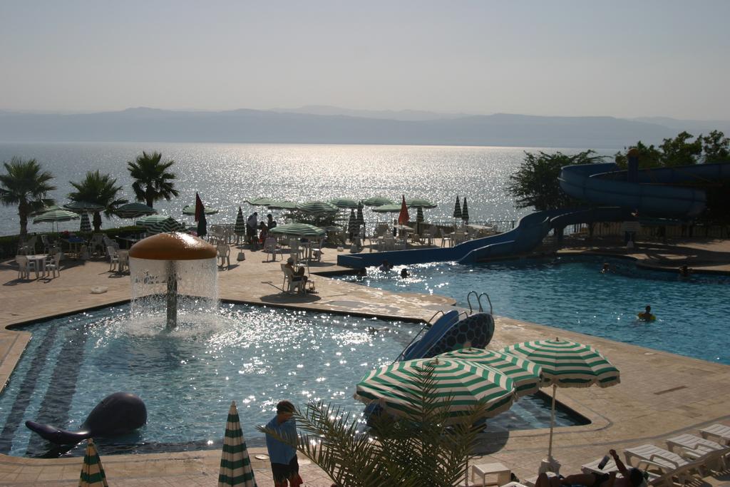 Dead Sea Spa Hotel, tourists photos
