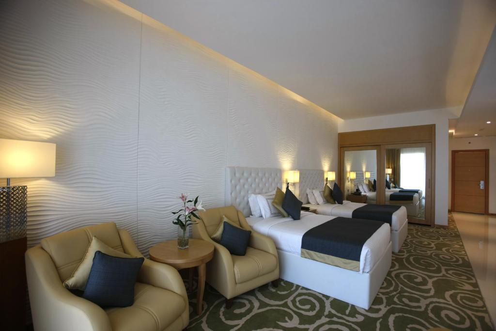 Oceanic Khorfakkan Resort & Spa ОАЭ цены