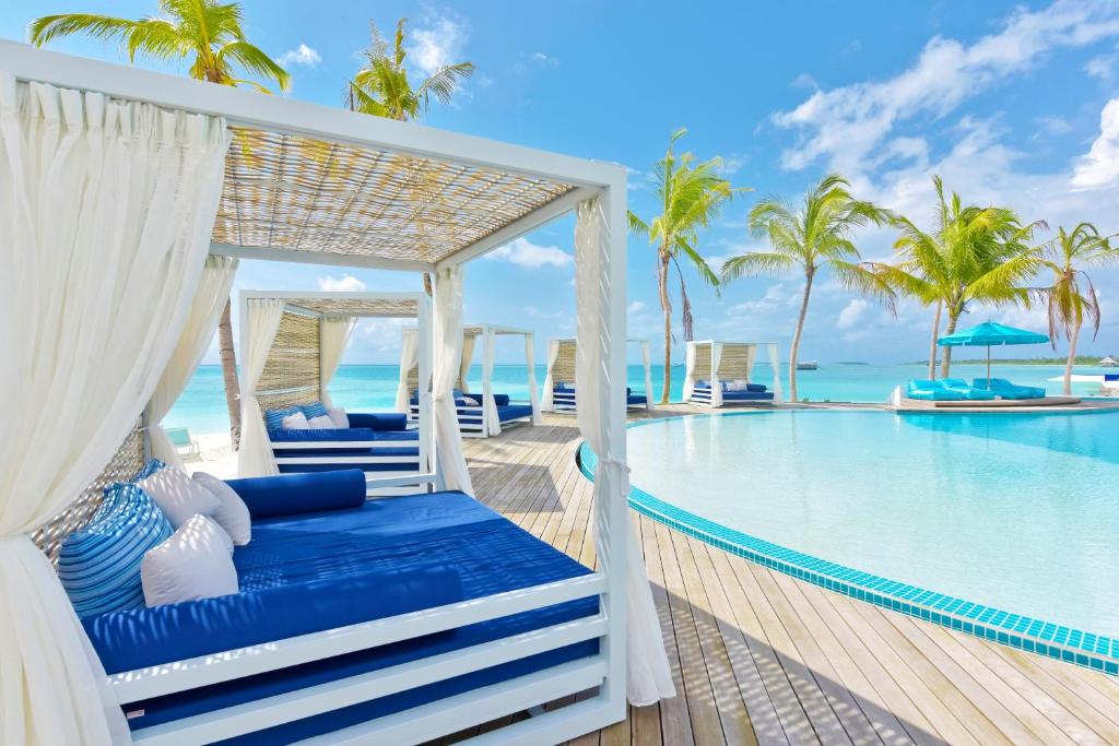 Відпочинок в готелі Kandima Maldives