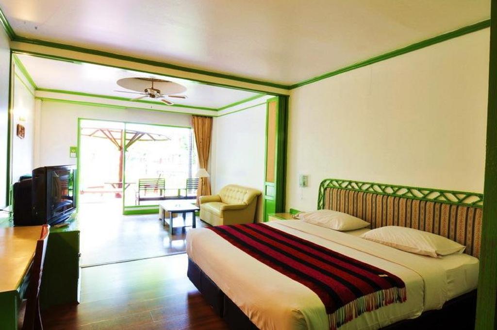 Відпочинок в готелі Basaya Beach Hotel Паттайя Таїланд