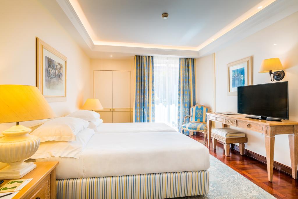 Ціни в готелі Pestana Royal Premium All Inclusive Ocean & Spa Resort