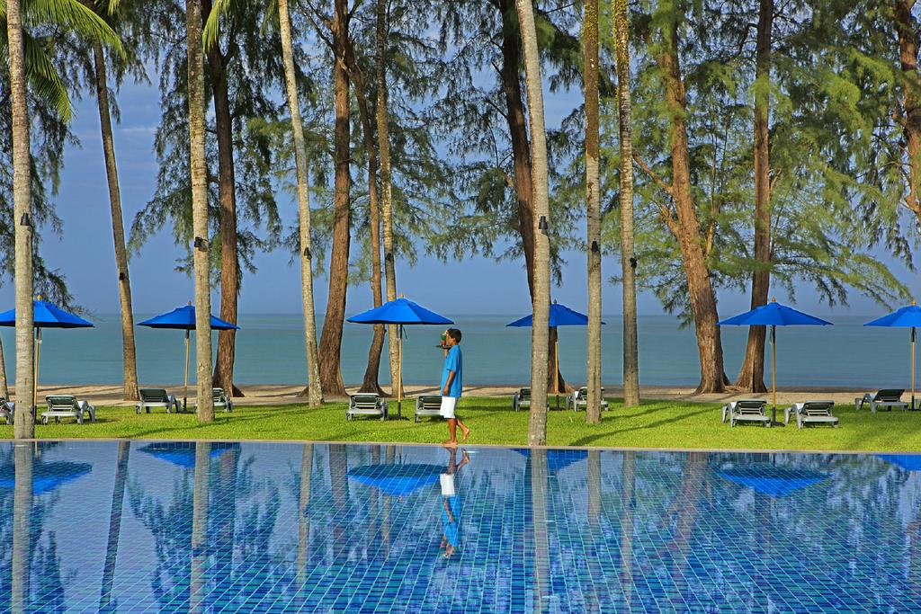 Горящие туры в отель Outrigger Khao Lak Beach Resort (ex. Manathai Khao Lak) Као Лак Таиланд