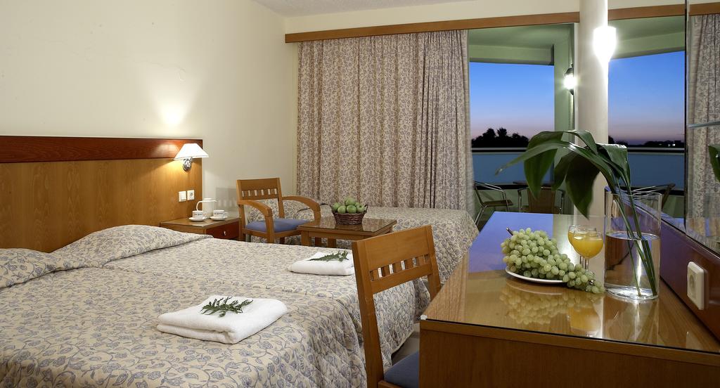 Отель, Родос (Эгейское побережье), Греция, Avra Beach Resort Hotel & Bungalows