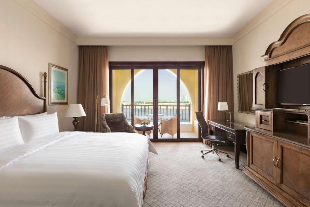 Готель, Shangri-La Qaryat Al Beri, Abu Dhabi