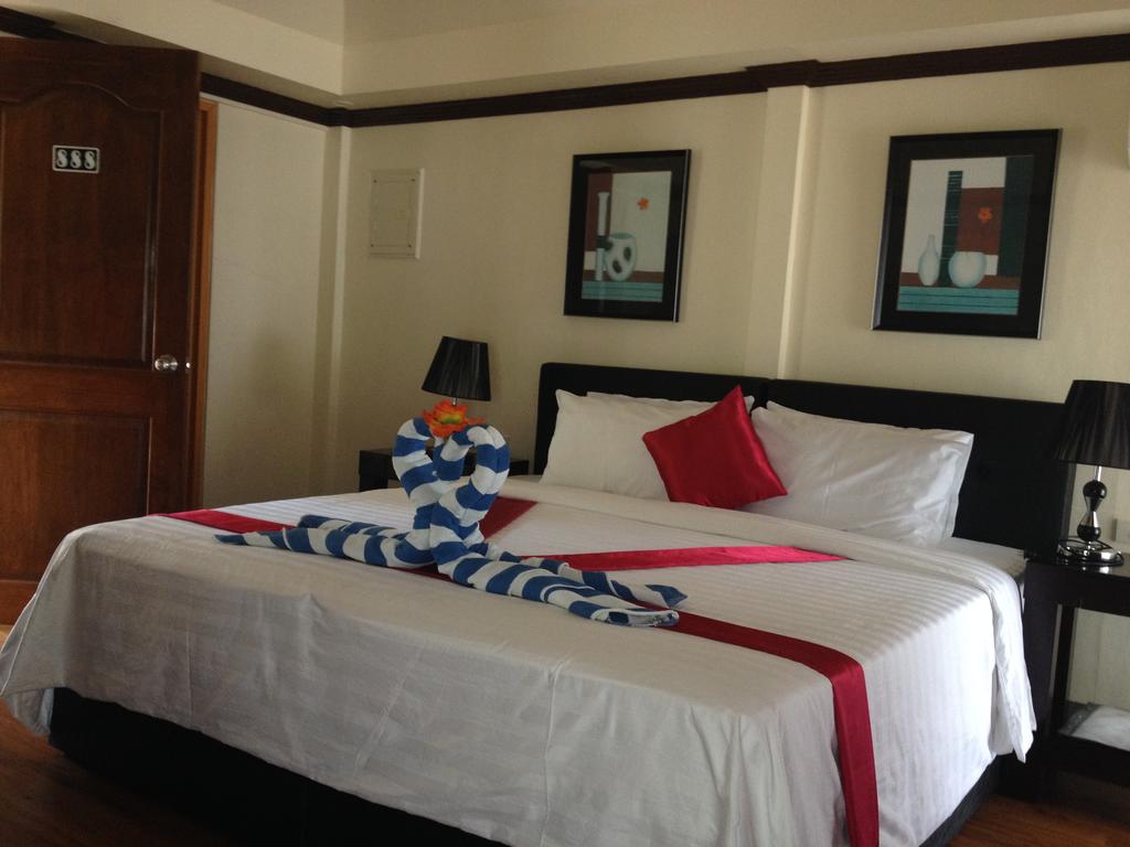 Hotel reviews Anda White Beach Resort