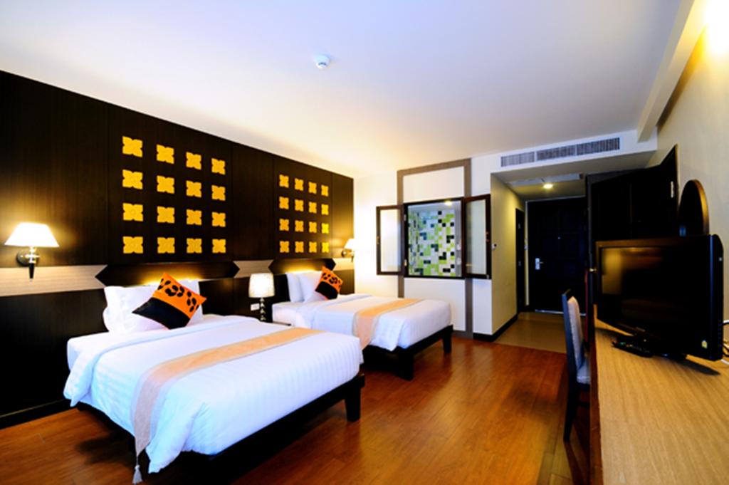 Відпочинок в готелі Crystal Palace Pattaya  Паттайя