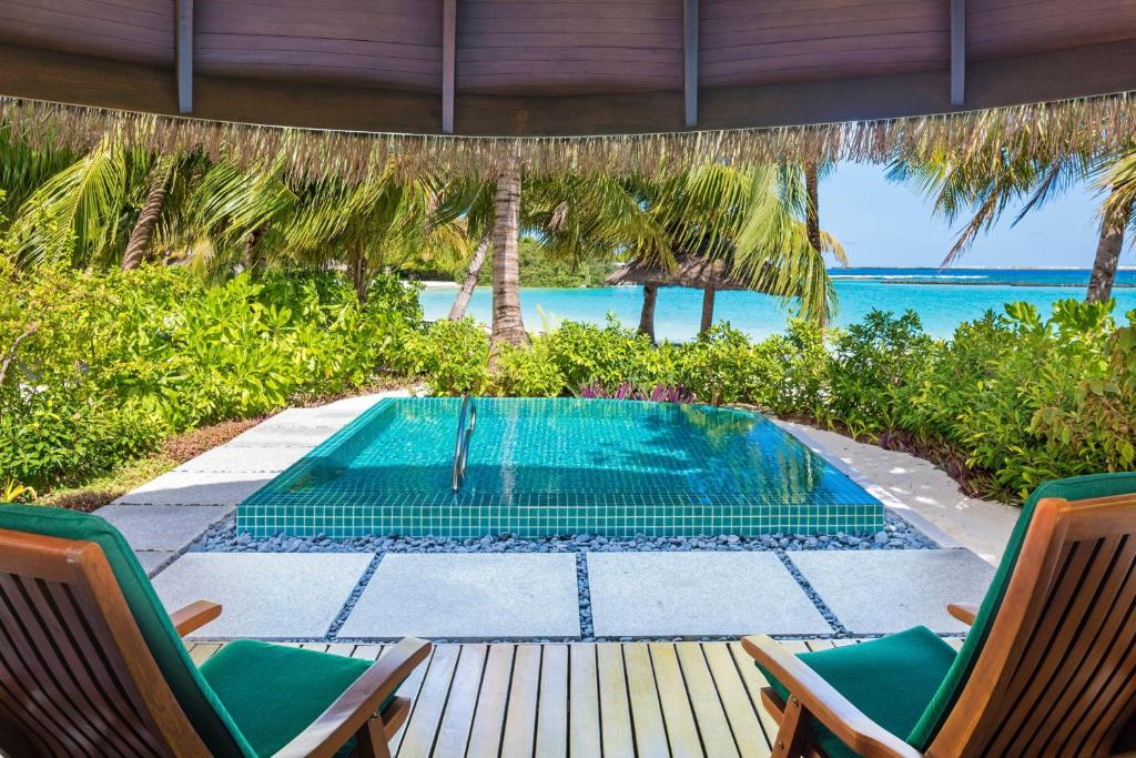 Північний Мале Атол Sheraton Maldives Full Moon Resorts & Spa ціни