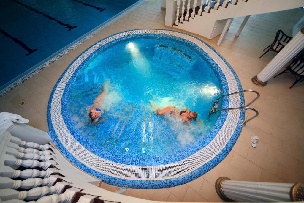 Geneva Royal Hotel & Spa Resort, Ukraina, Kurorty lecznicze, wakacje, zdjęcia i recenzje