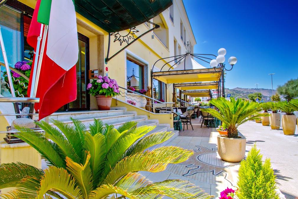 Riva Del Sole Hotel (Cefalu), Ischia (wyspa), zdjęcia z wakacje