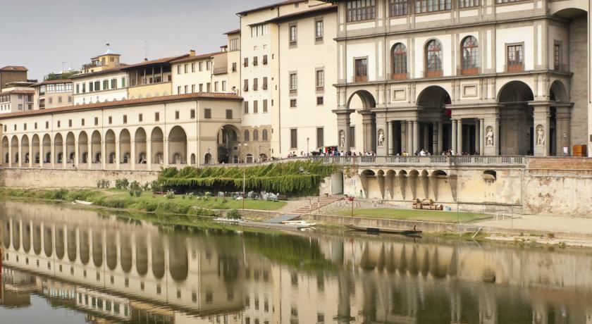 Горящие туры в отель Borghese Palace Art Флоренция Италия