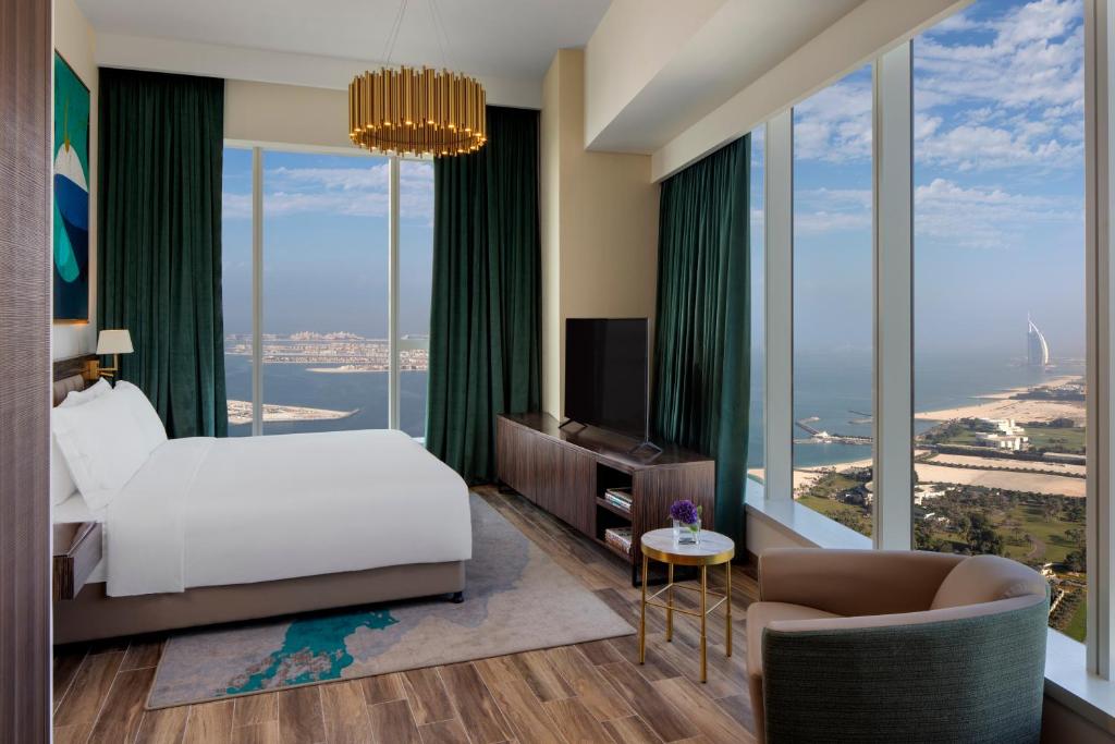 Гарячі тури в готель Avani Palm View Dubai Hotel & Suites