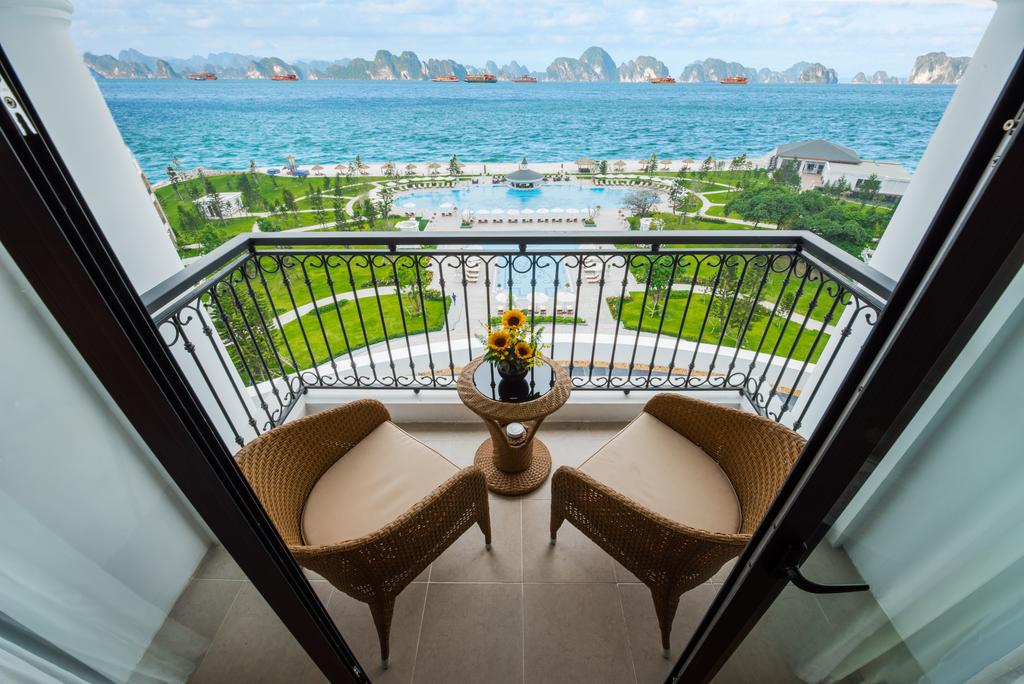 Фото отеля Vinpearl Ha Long Bay Resort