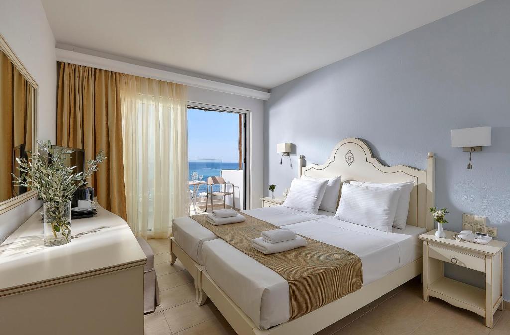 Отель, Alexander Beach Hotel & Village Resort