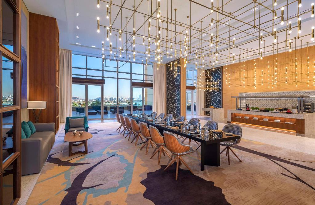 Відпочинок в готелі Andaz Dubai The Palm – concept by Hyatt