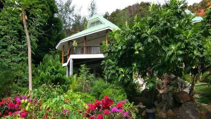 Tours to the hotel Sea View Lodge Praslin Island Seychelles