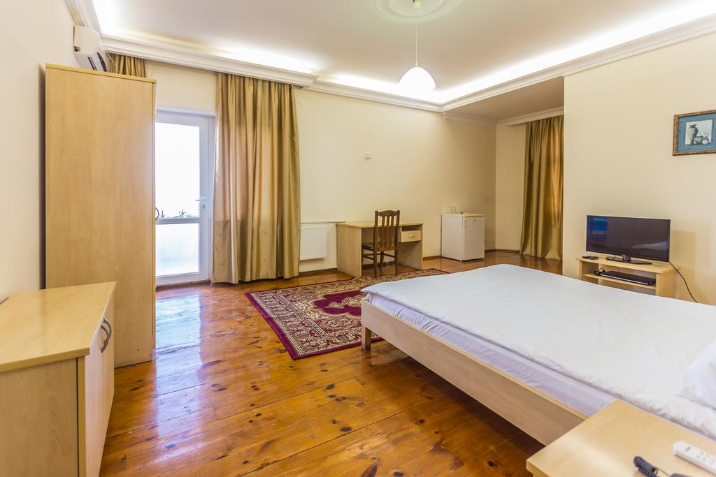 Tours to the hotel Red Roof Baku