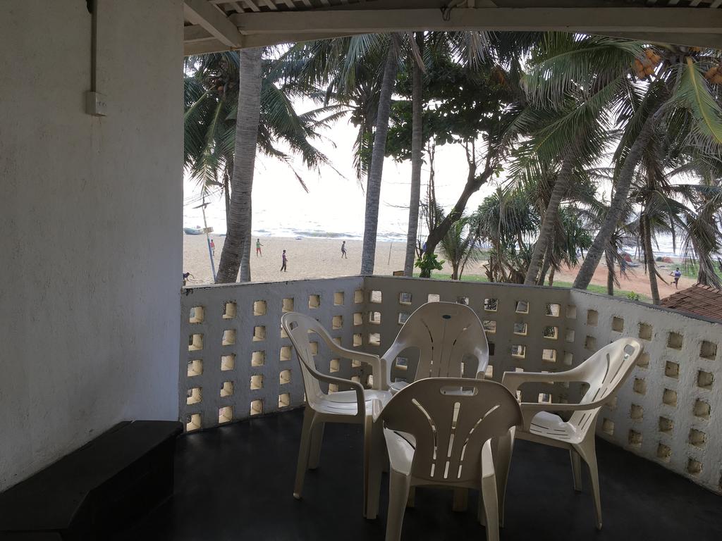 Горящие туры в отель Dephanie Beach Hotel Негомбо