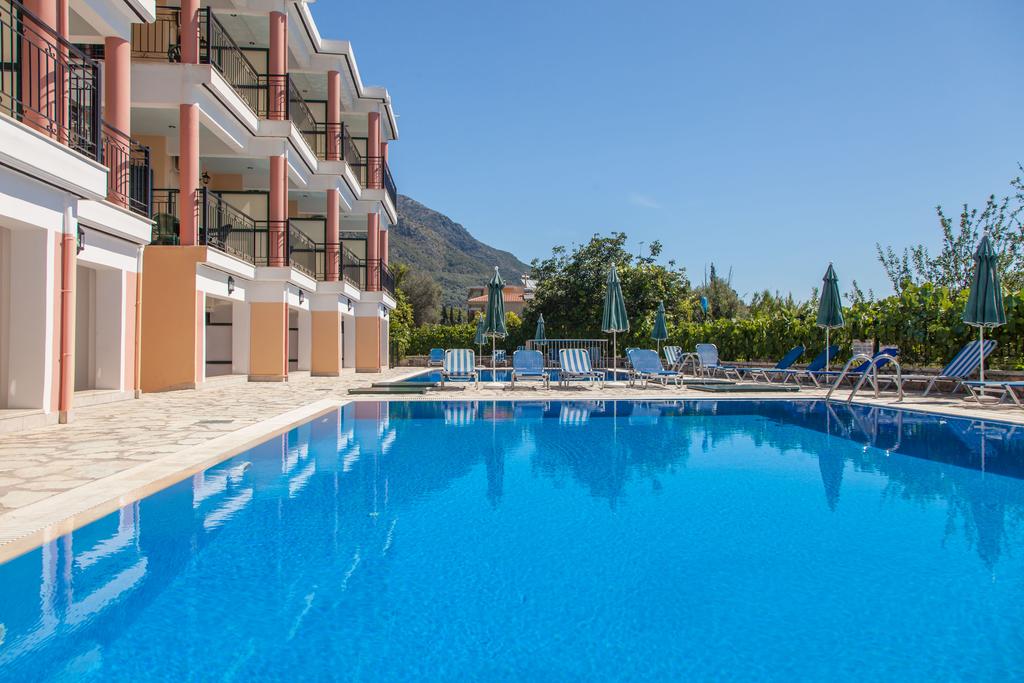 Отдых в отеле Ionion Apartments Лефкада (остров) Греция