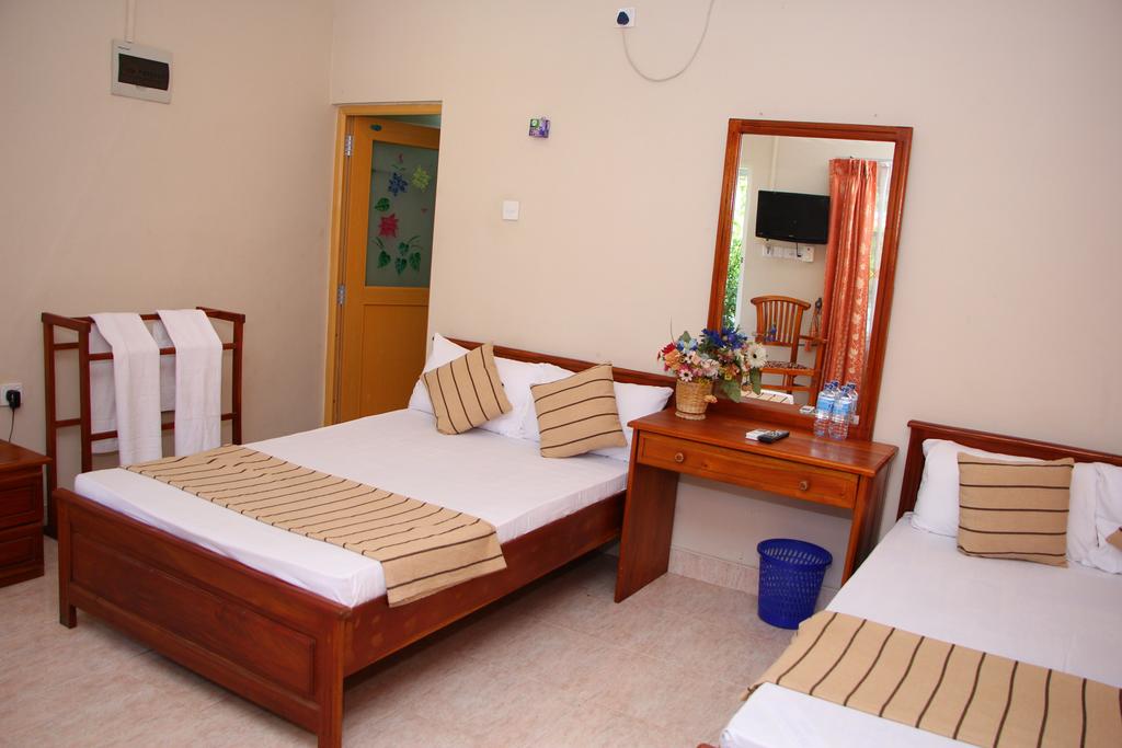 Отель, Шри-Ланка, Тринкомали, Jkab Park Hotel