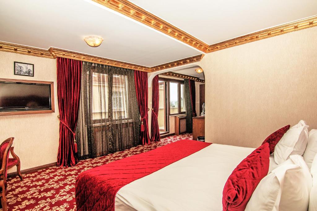 Ціни в готелі Best Western Antea Palace Hotel