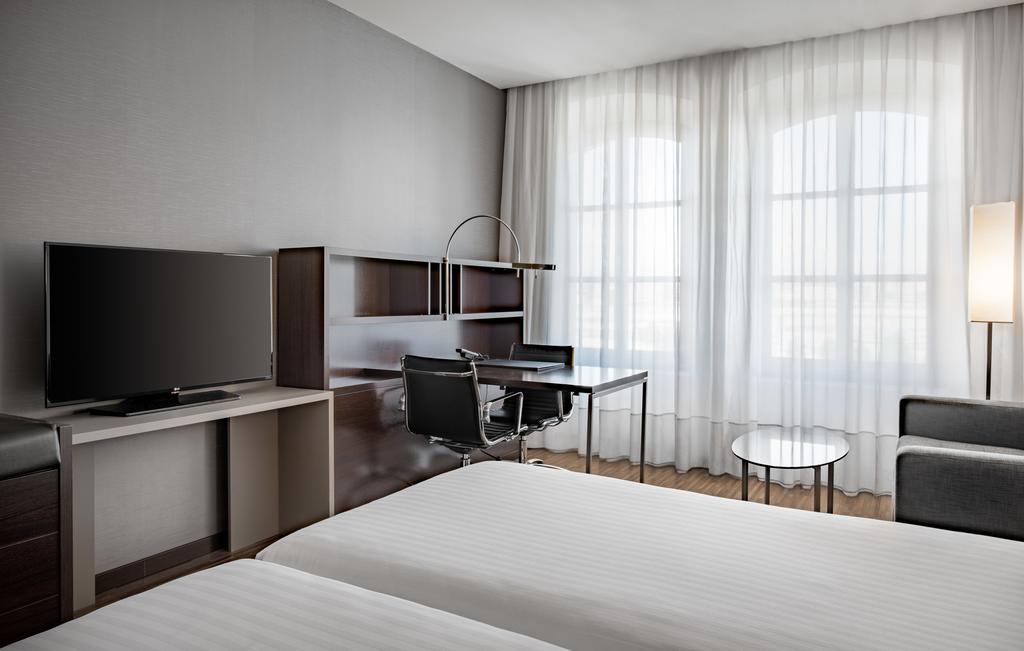 Ac Hotel Torino by Marriott, фото