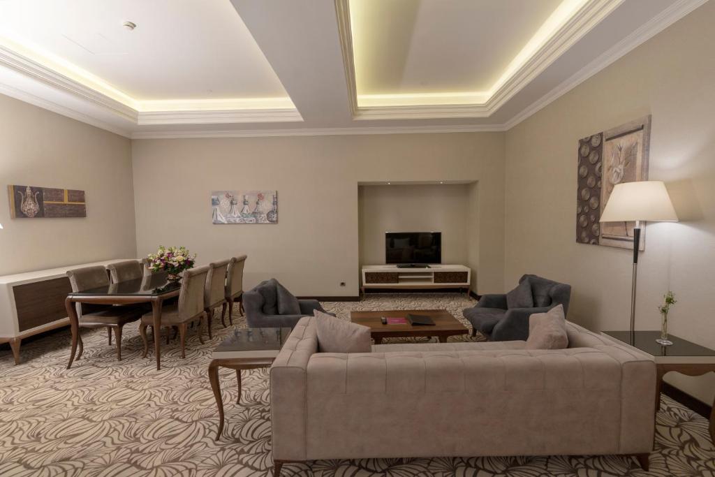 Цены в отеле Ramada Hotel&Suites Istanbul Merter