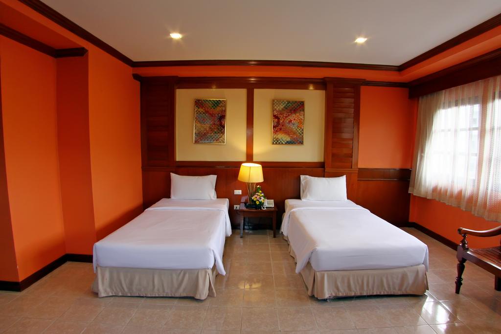 Hotel, Baumanburi Hotel