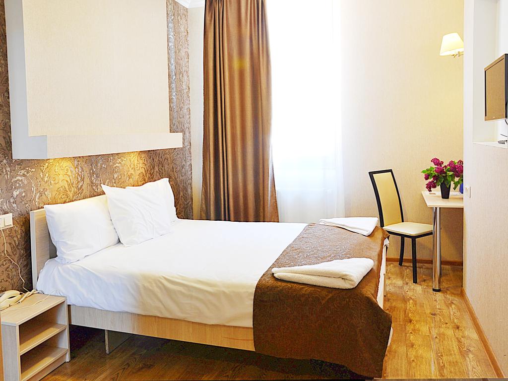 Ціни в готелі Tiflis Hotel