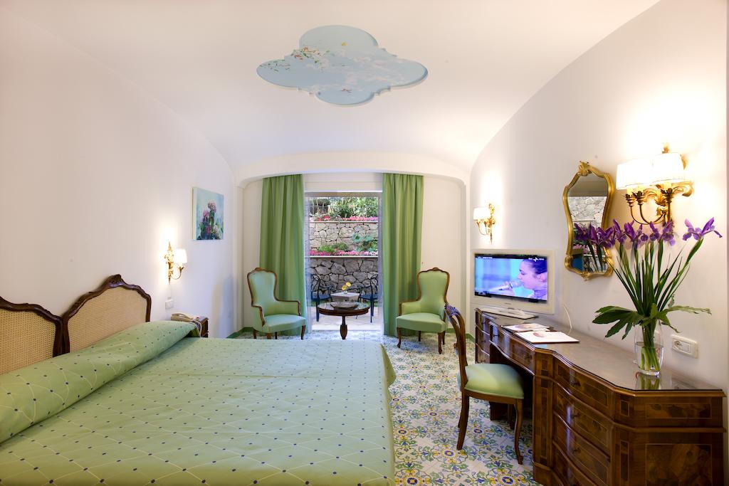 Горящие туры в отель Grand Hotel La Favorita Неаполитанский залив