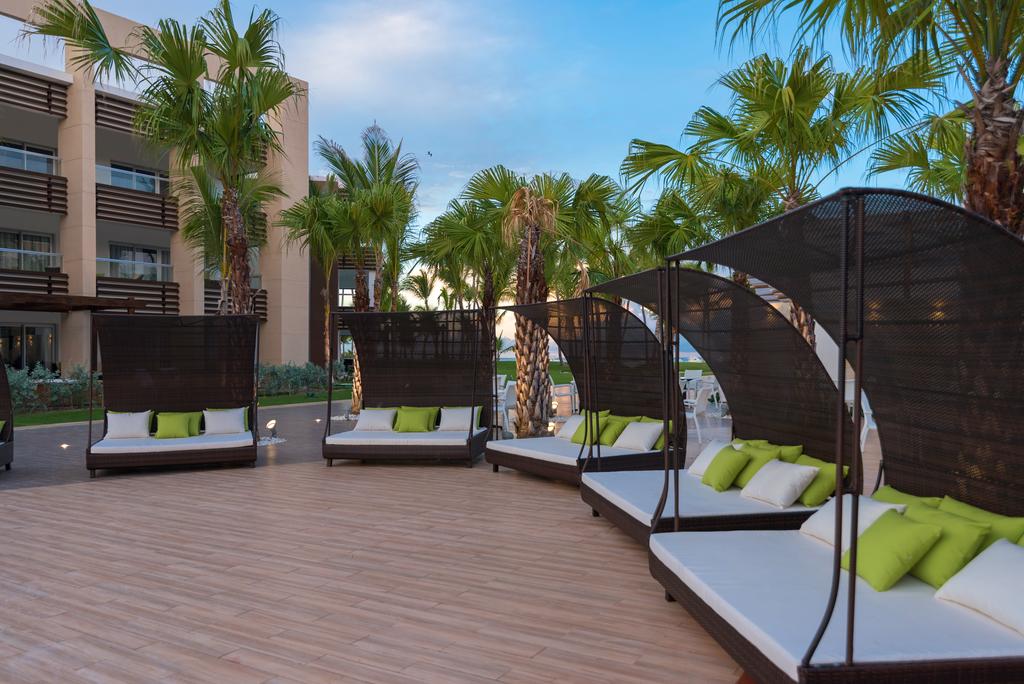 Отзывы об отеле Bluebay Grand Punta Cana (ex. Blue Beach Luxury)