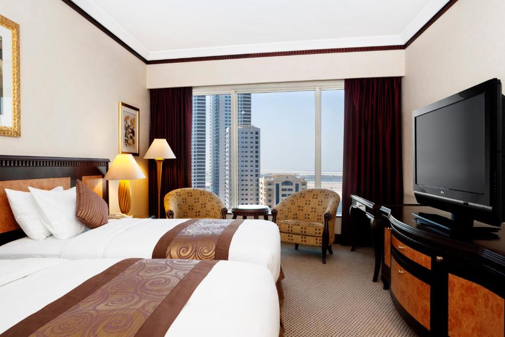 Горящие туры в отель Corniche Hotel Sharjah (ex. Hilton Sharjah) Шарджа