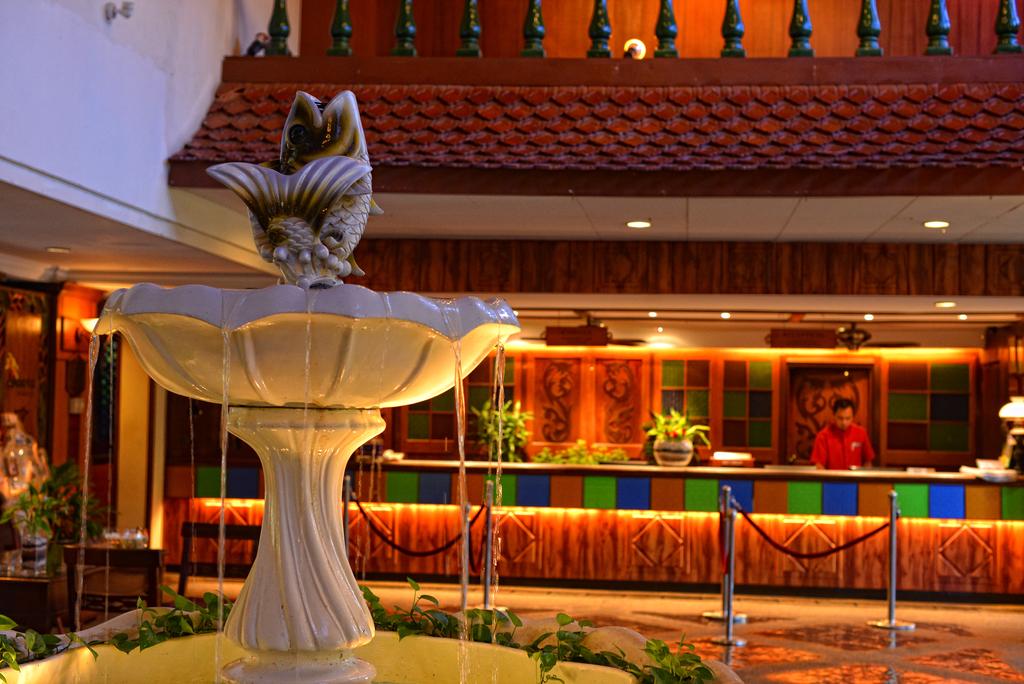 Holiday Villa Beach Resort & Spa Langkawi, Лангкави цены
