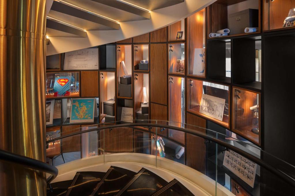 Горящие туры в отель The Wb Hotel Abu Dhabi, Curio Collection By Hilton