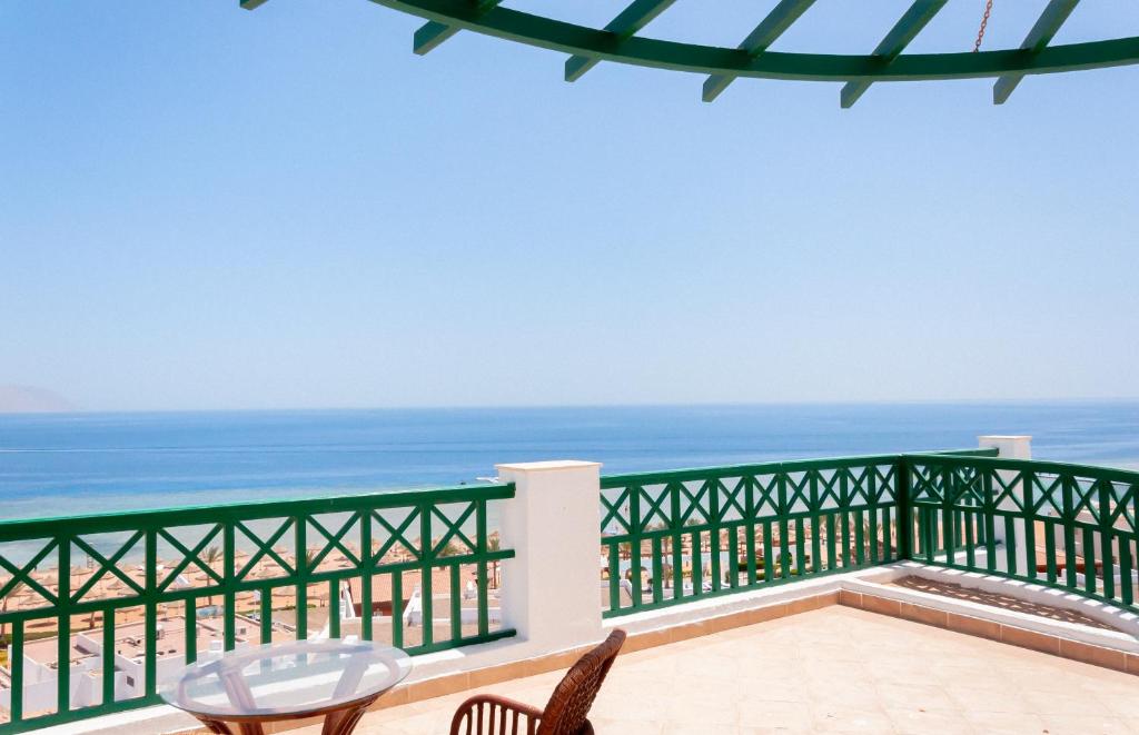 Готель, Єгипет, Шарм-ель-Шейх, Coral Beach Rotana Resort Montazah