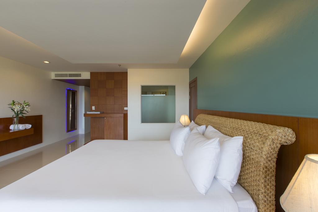 Отель, Пляж Ката, Таиланд, Chanalai Flora Resort