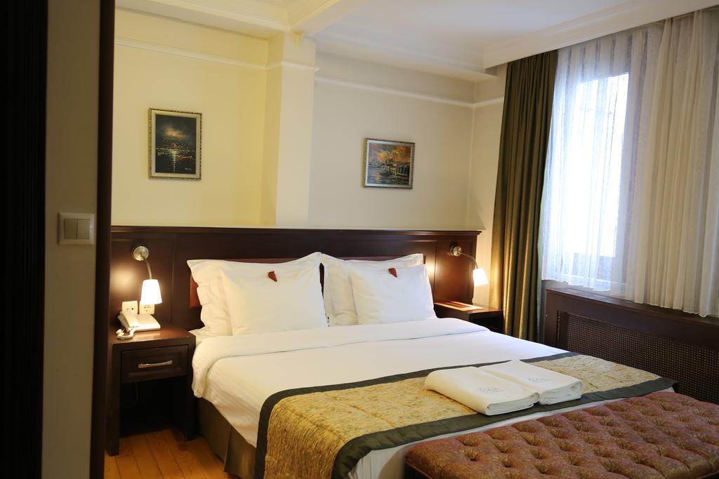 Hot tours in Hotel Tria Hotel Istanbul