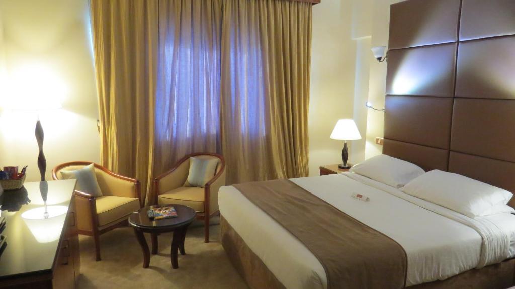 Відгуки про готелі Al Jawhara Gardens Hotel