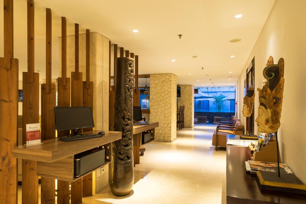 Горящие туры в отель Swiss-Belhotel Petitenget Seminyak Семиньяк Индонезия