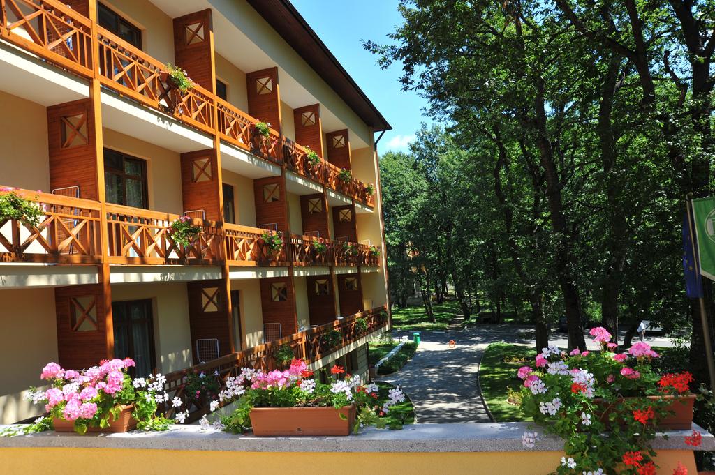 Горящие туры в отель Armira Старозагорски-Бани