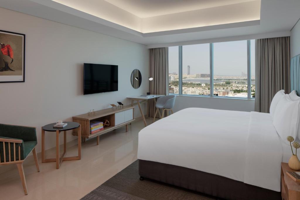 Staybridge Suites Dubai Internet City, an Ihg Hotel, фото