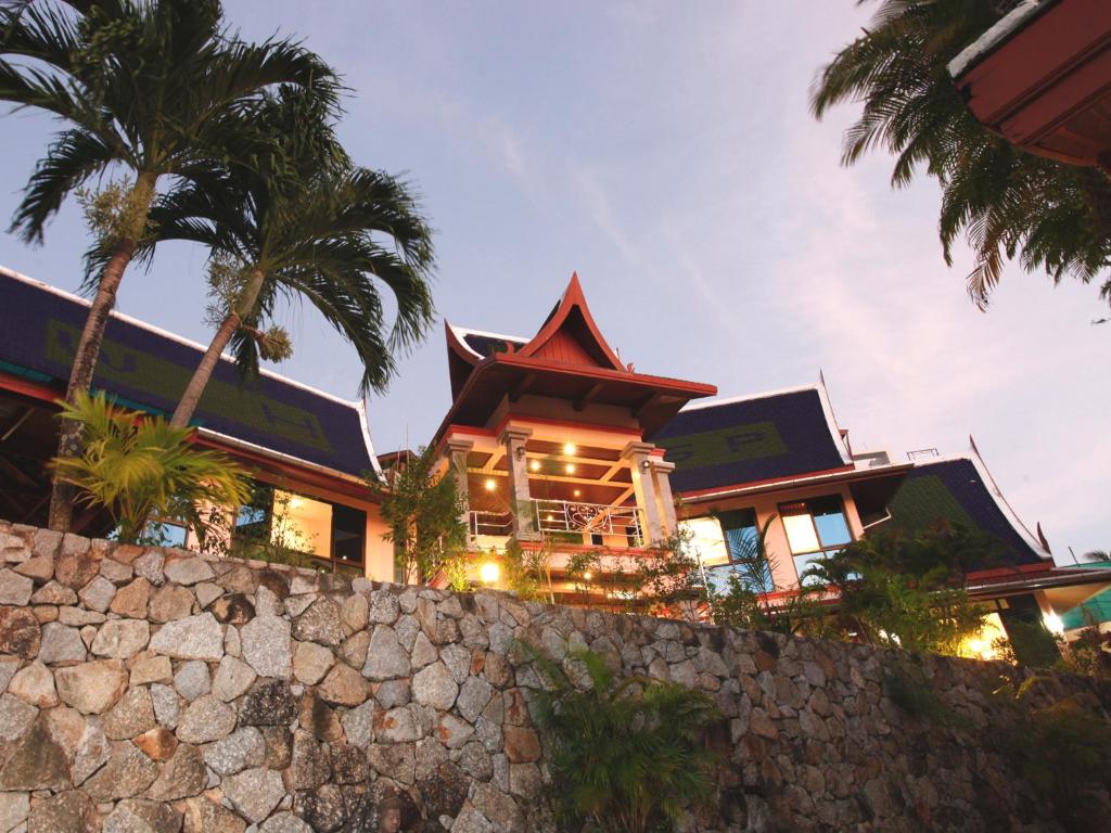 Фото готелю Kata Sea View Villas