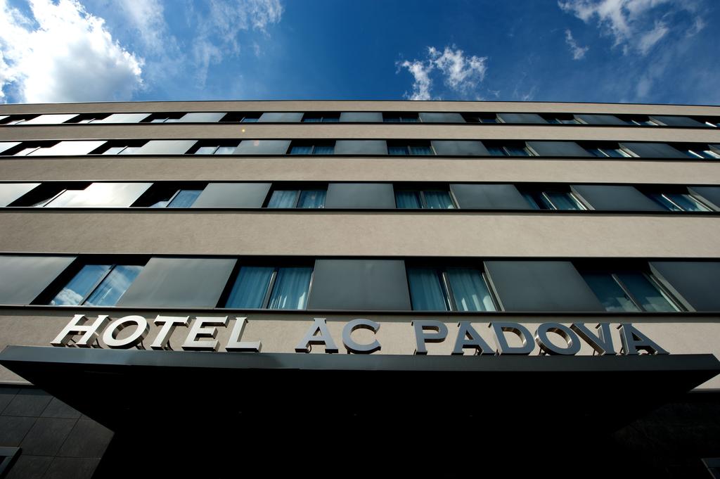 Отдых в отеле Ac Hotel Padova by Marriott Падуя