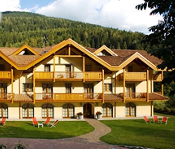 Горящие туры в отель Holidays Dolomiti Apartment Resort (Pinzolo/Carisolo)
