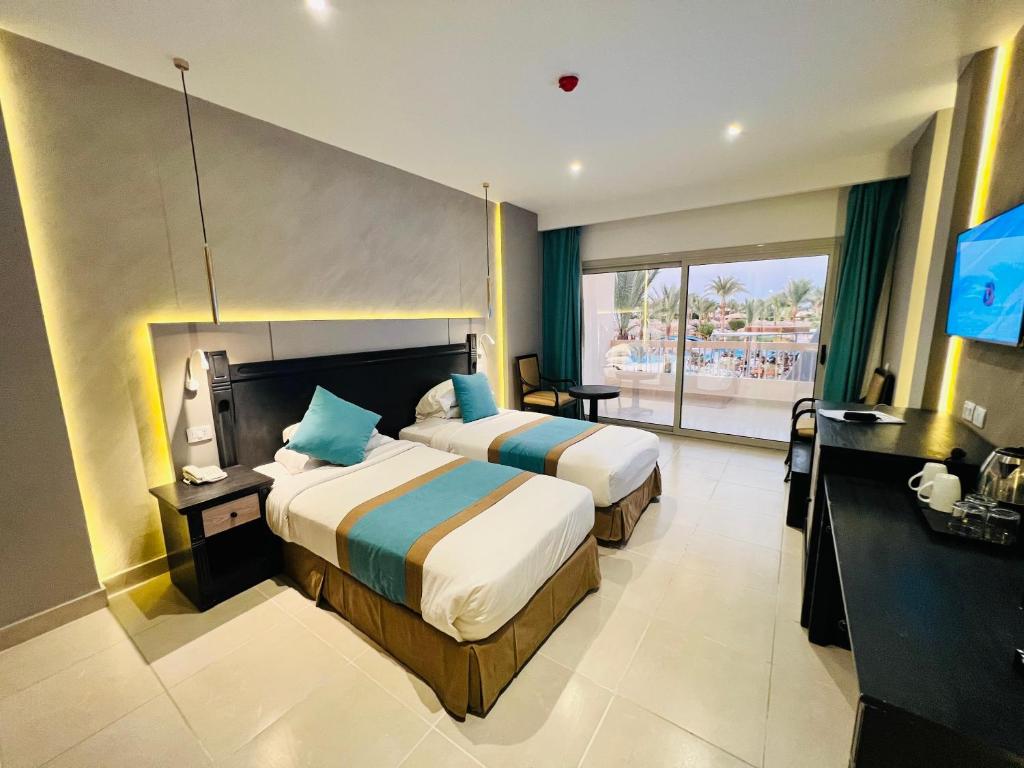 Odpoczynek w hotelu Long Beach Resort Hurghada
