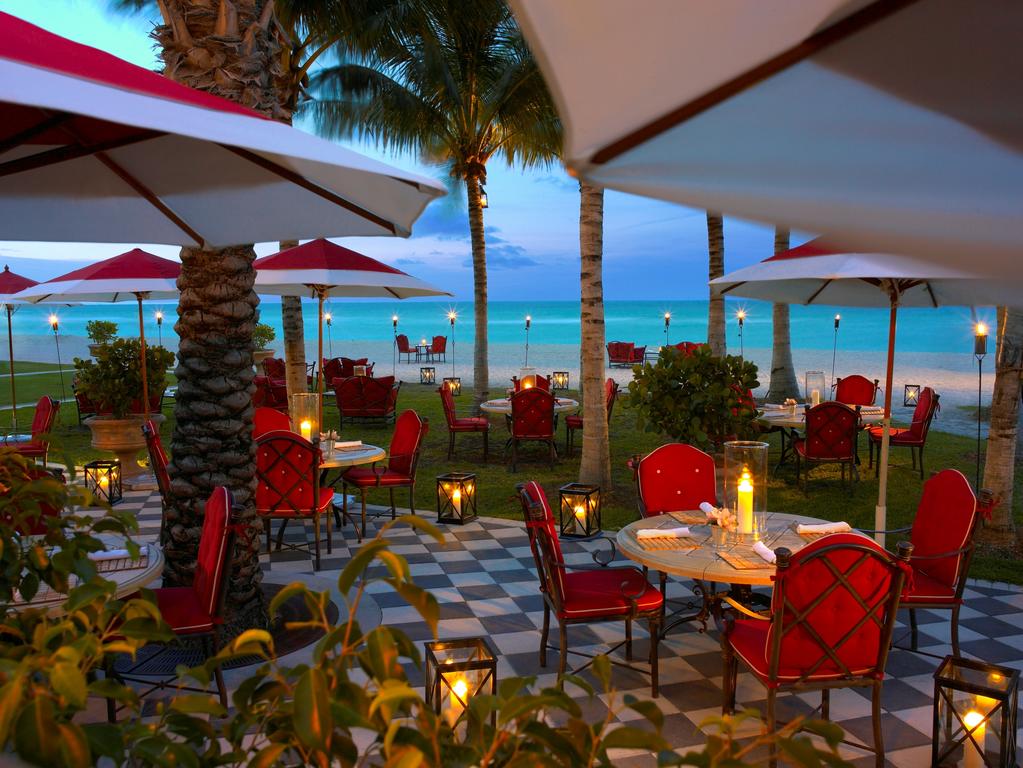 Відгуки про готелі Acqualina Resort & Spa on the Beach